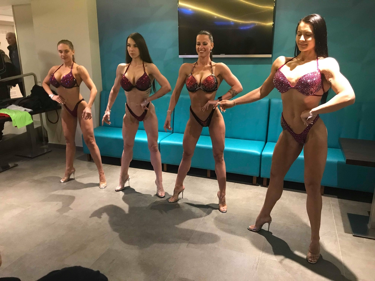 Michaela �andorov�, Eli�ka Dombkov�, Veronika Zemanov�, Kl�ra �turmov�(foto: V�t Sahula)��
