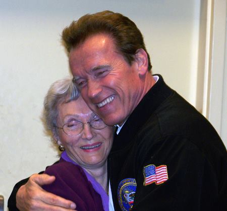 Doris Barrilleaux a Arnold Schwarzenegger v roce 2011���