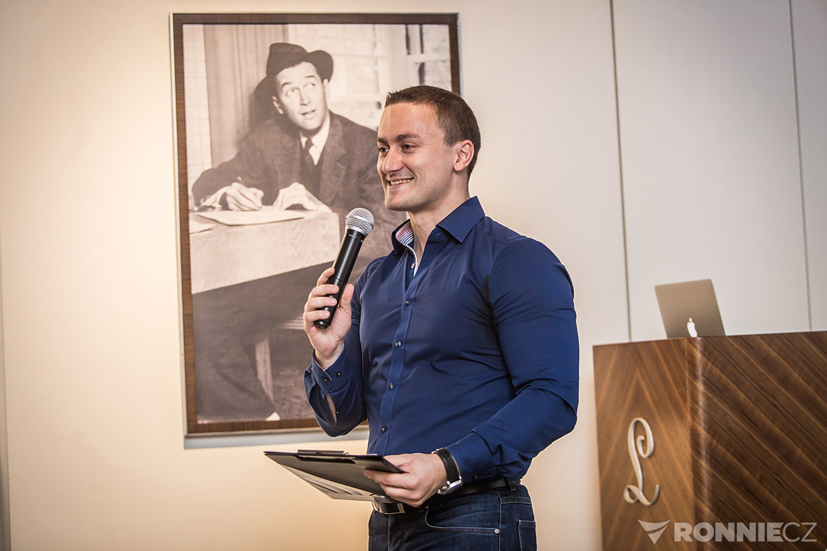 K�est knihy Modern� v��iva ve fitness a silov�ch sportech