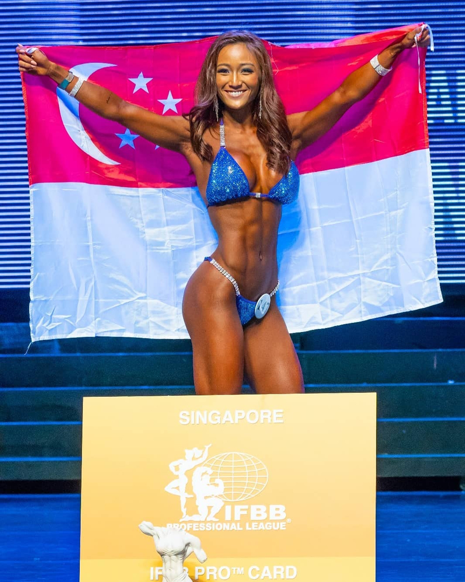 �Regina Tan