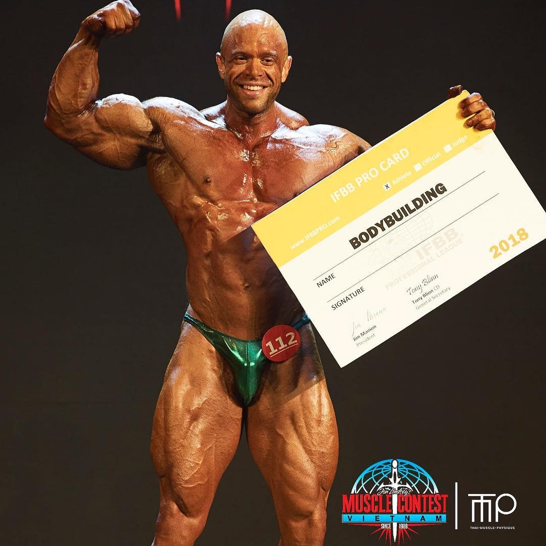 Peter Castella�