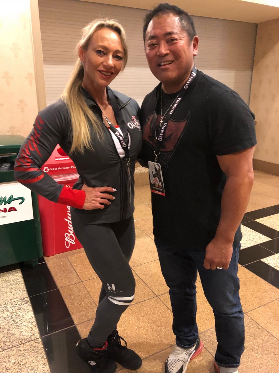 ��Margita Z�molov�, Tim Gardner