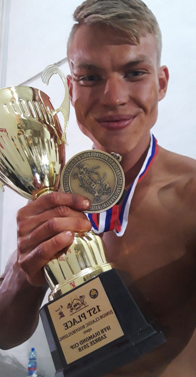 Martin Wolfschl�ger