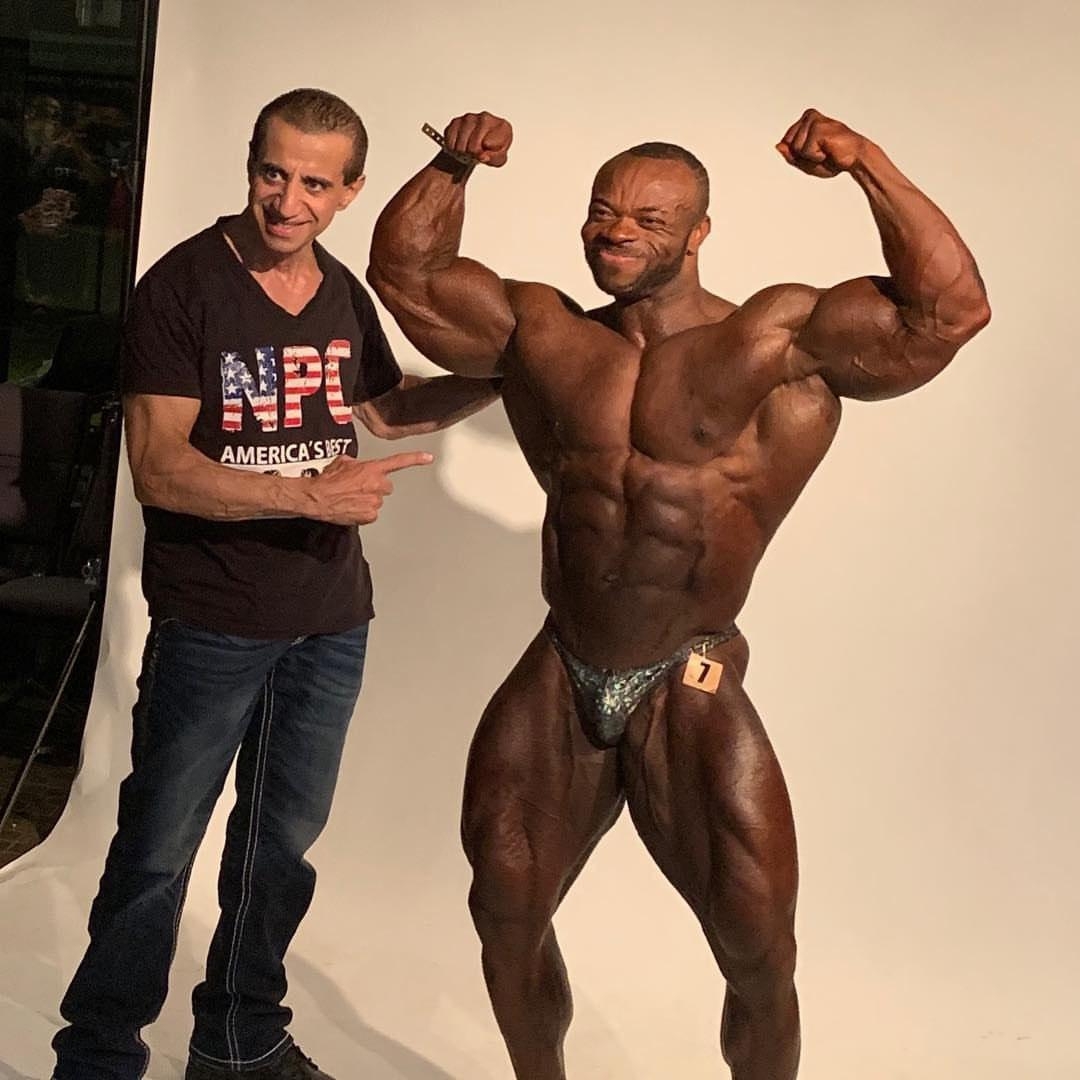 George Farah, Clarence DeVis�