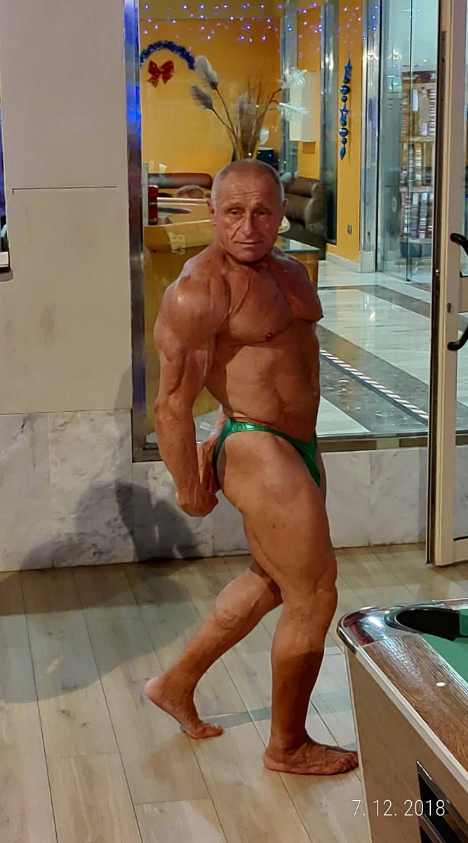 ��Milo� Pavl�