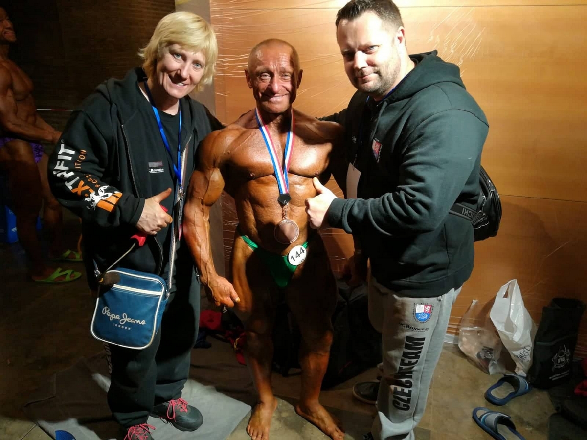 �Zdena Raz�mov�, Milo� Pavl�, Martin Novotn�
