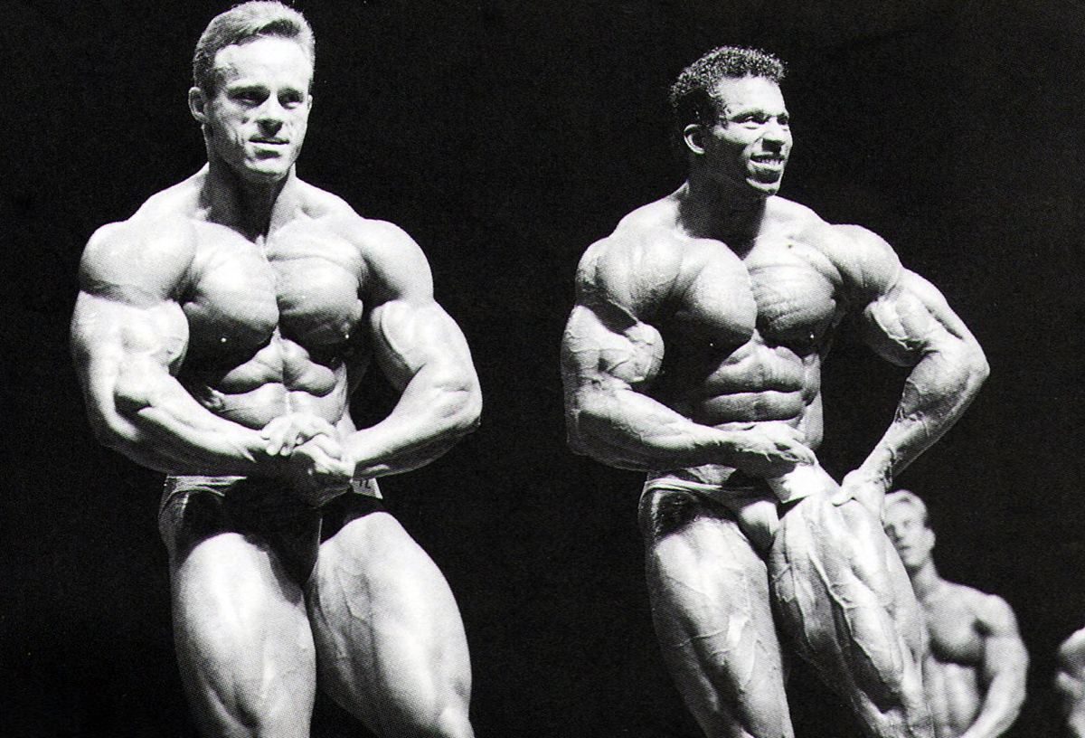 Porter Cottrell a Daryl Stafford p�i souboji v kategorii do 90 kg na NPC Nationals 1991�