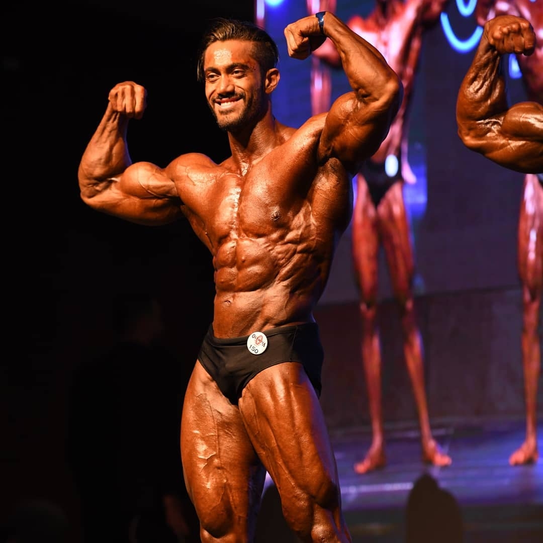 Yashar Anbari�