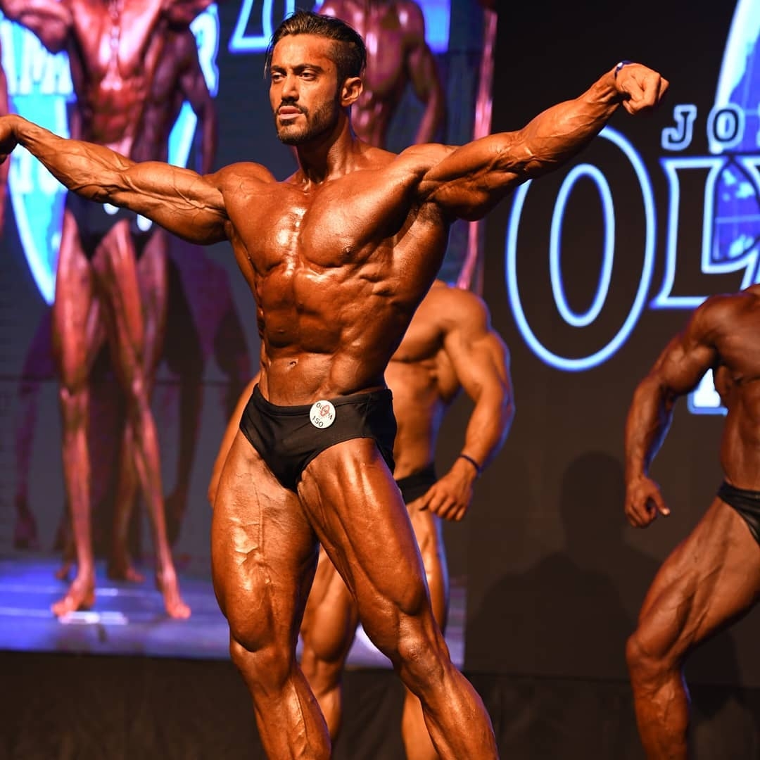 Yashar Anbari�