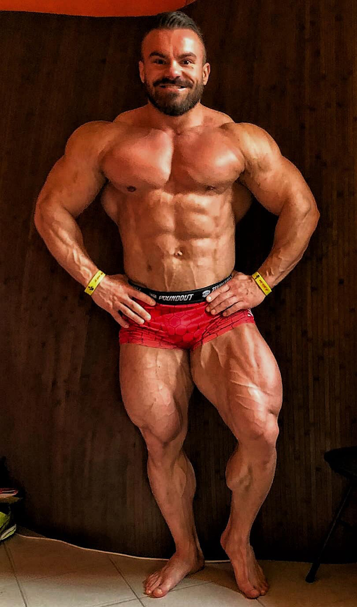 Karol Ma�ecki