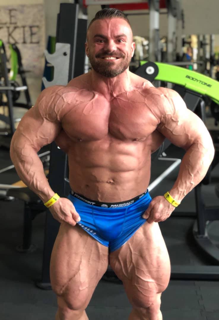 Karol Ma�ecki