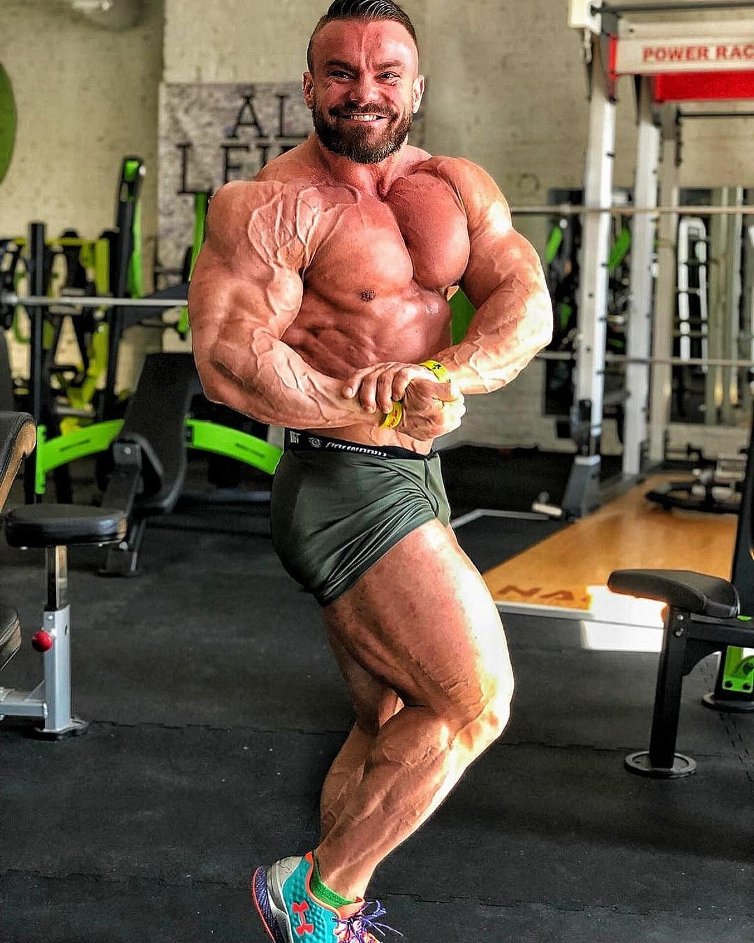 Karol Ma�ecki