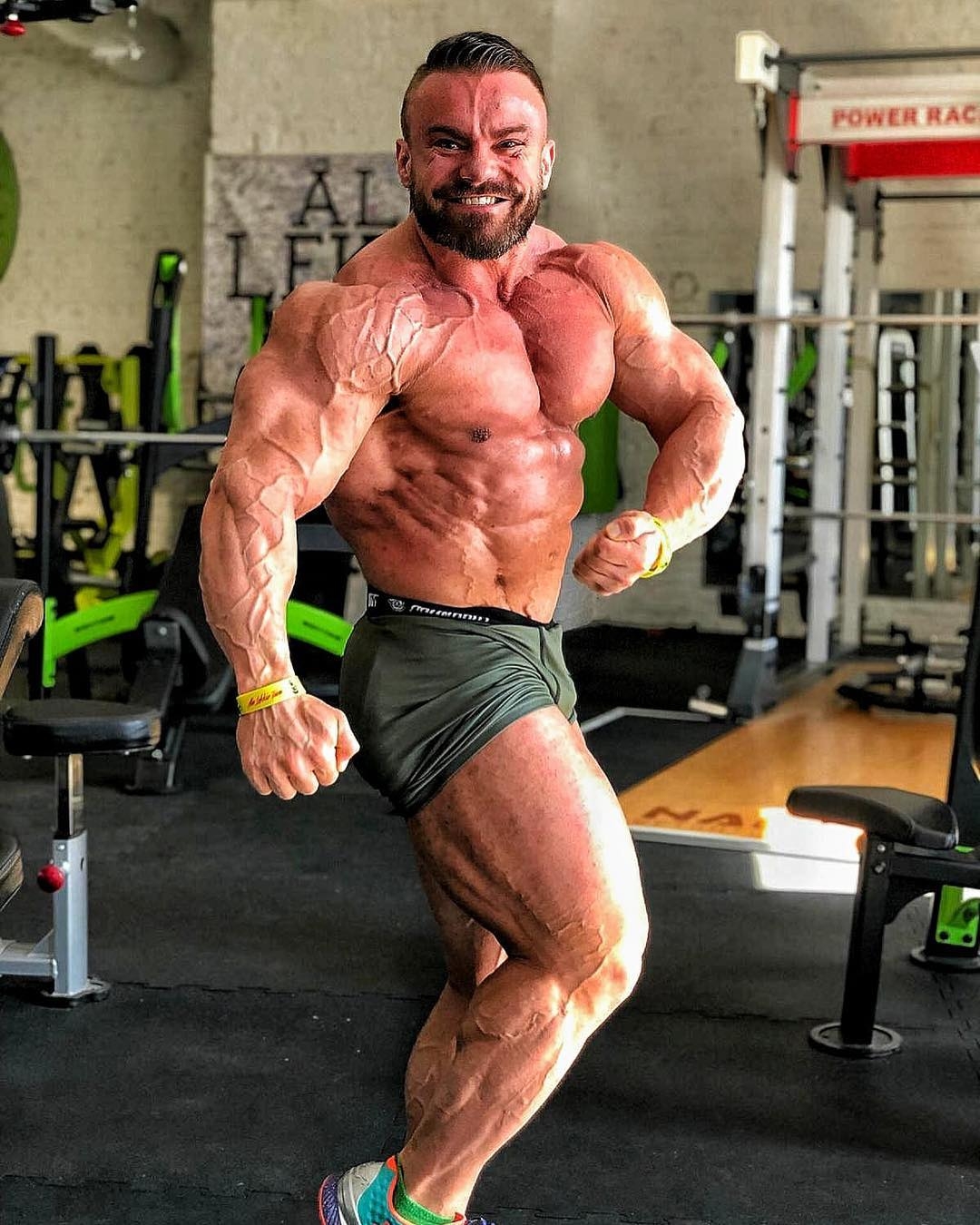 Karol Ma�ecki