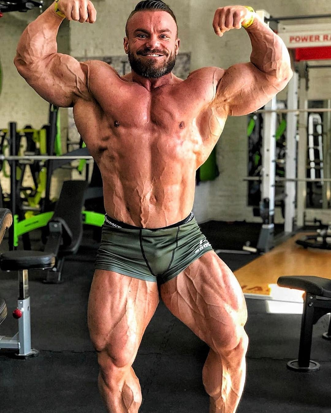 Karol Ma�ecki