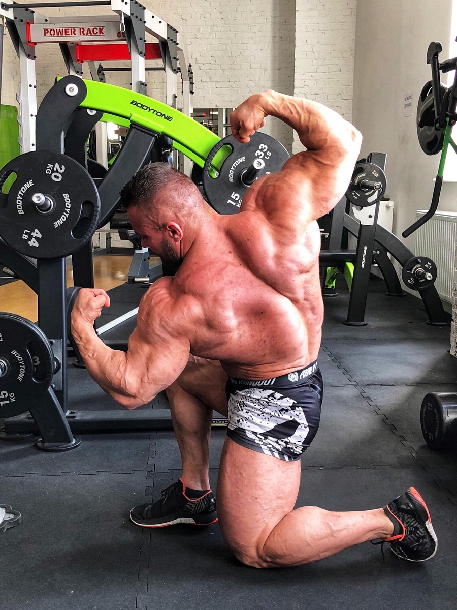 Karol Ma�ecki