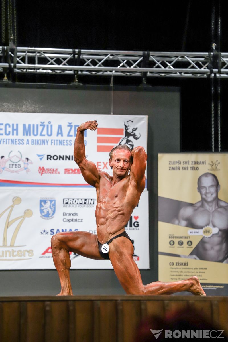 Pavel Barton��ek