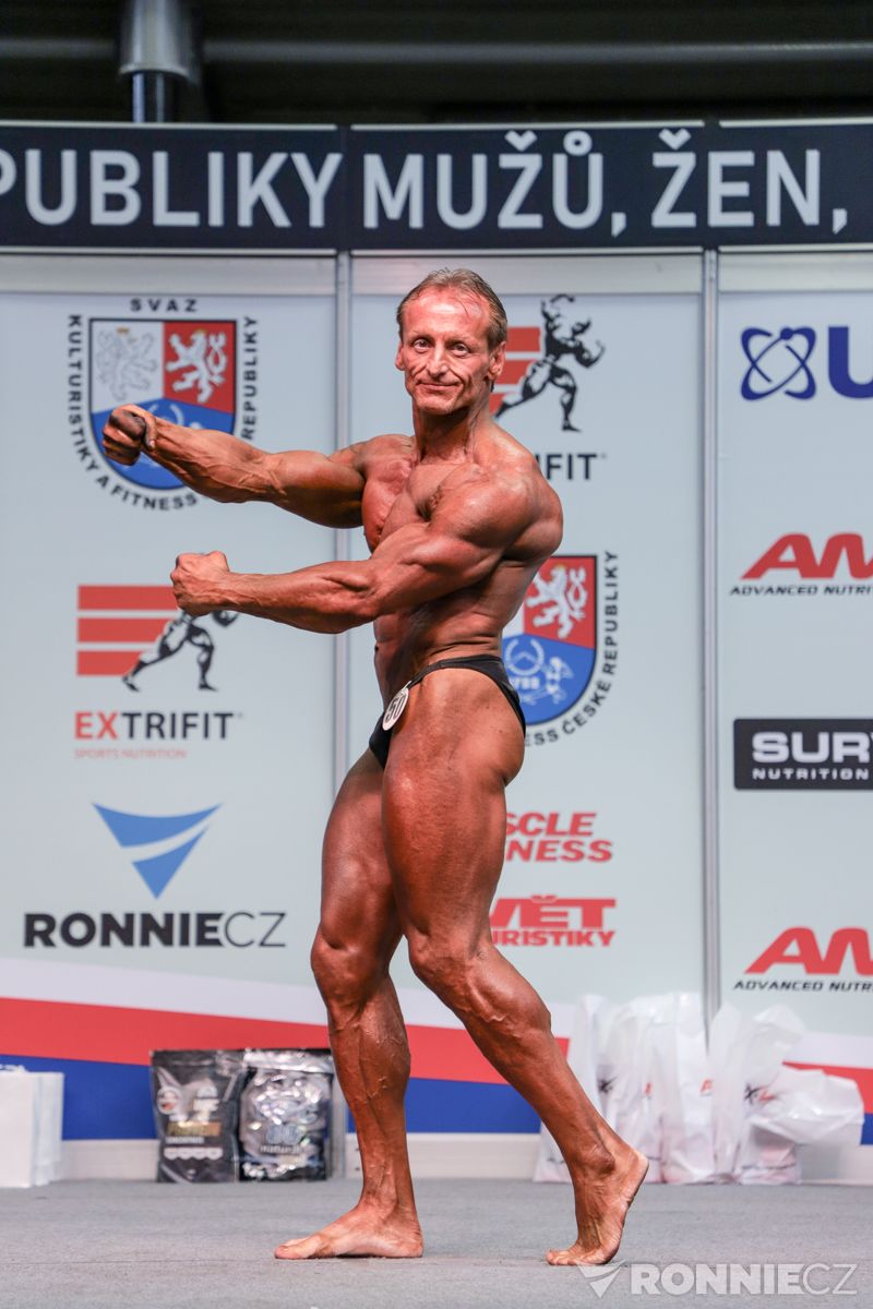 Pavel Barton��ek