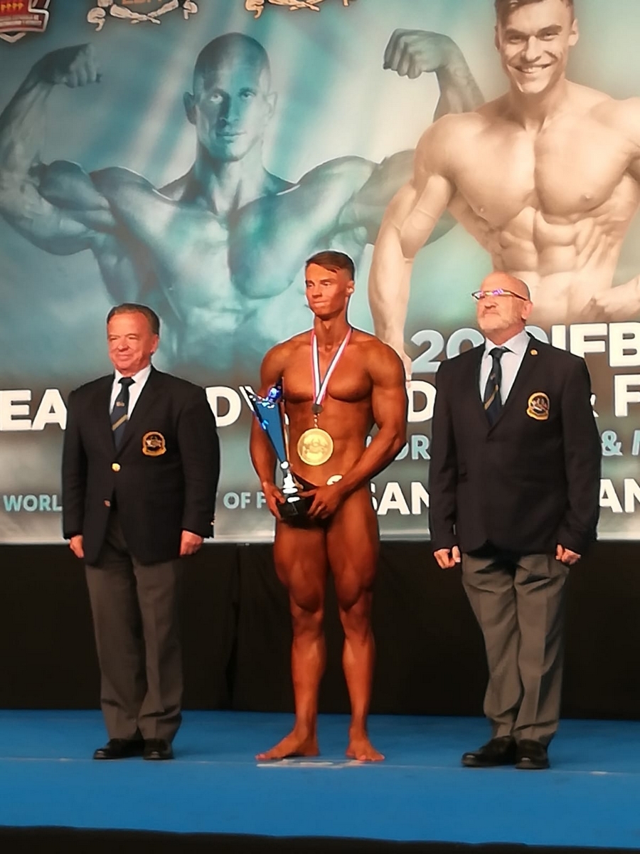 Rafael Santonja, Jakub Kol�nek�