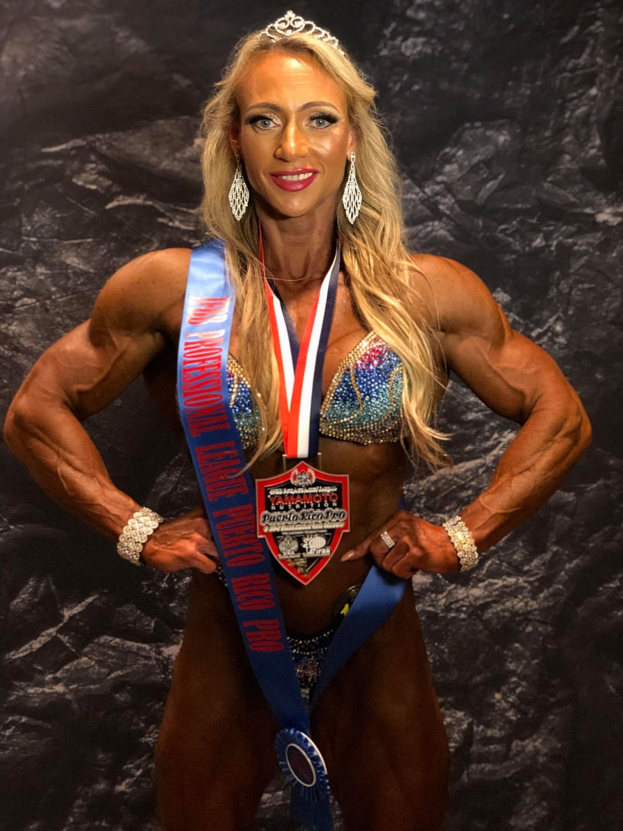 �Margita Z�molov�