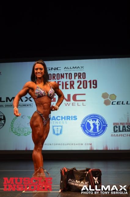 �Megan Laura