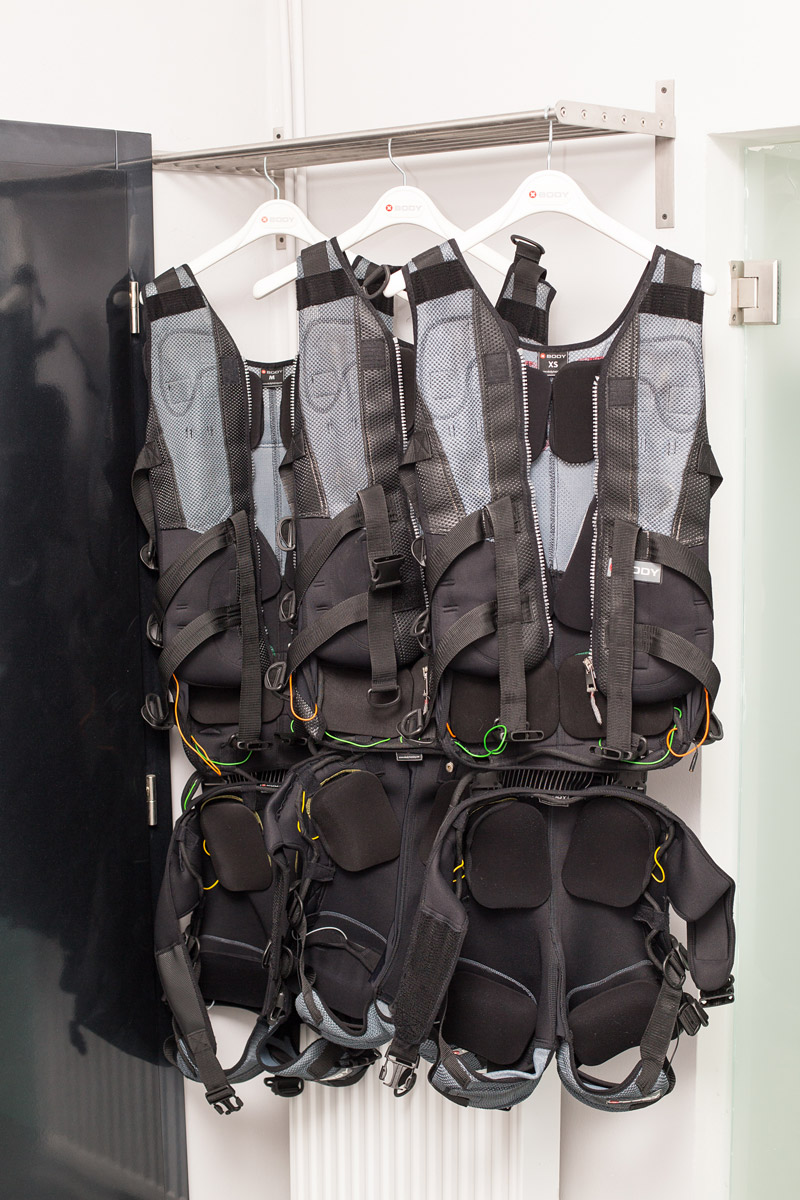EMS (Electrical Muscle Stimulation) studio