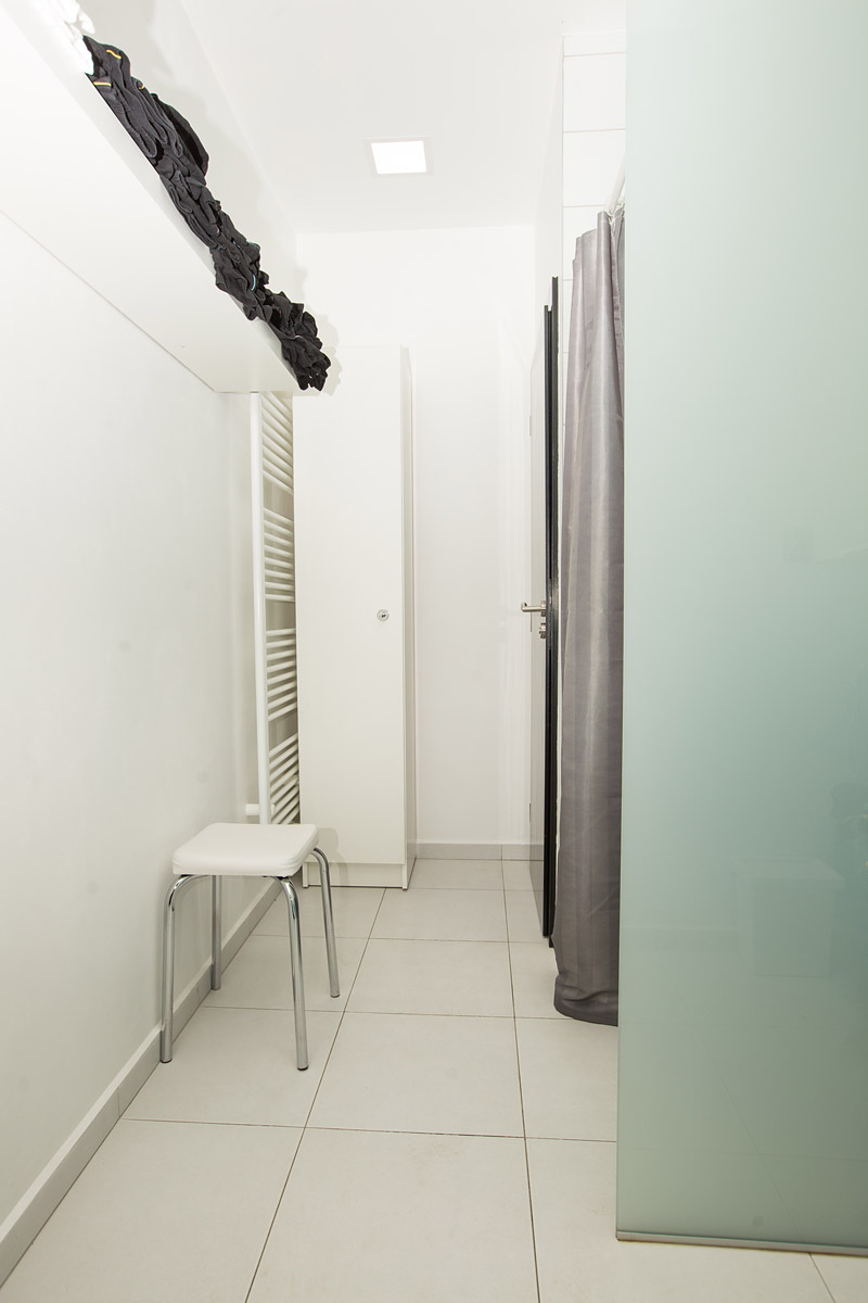EMS (Electrical Muscle Stimulation) studio
