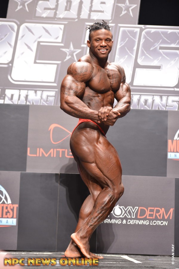 �Tonio Burton