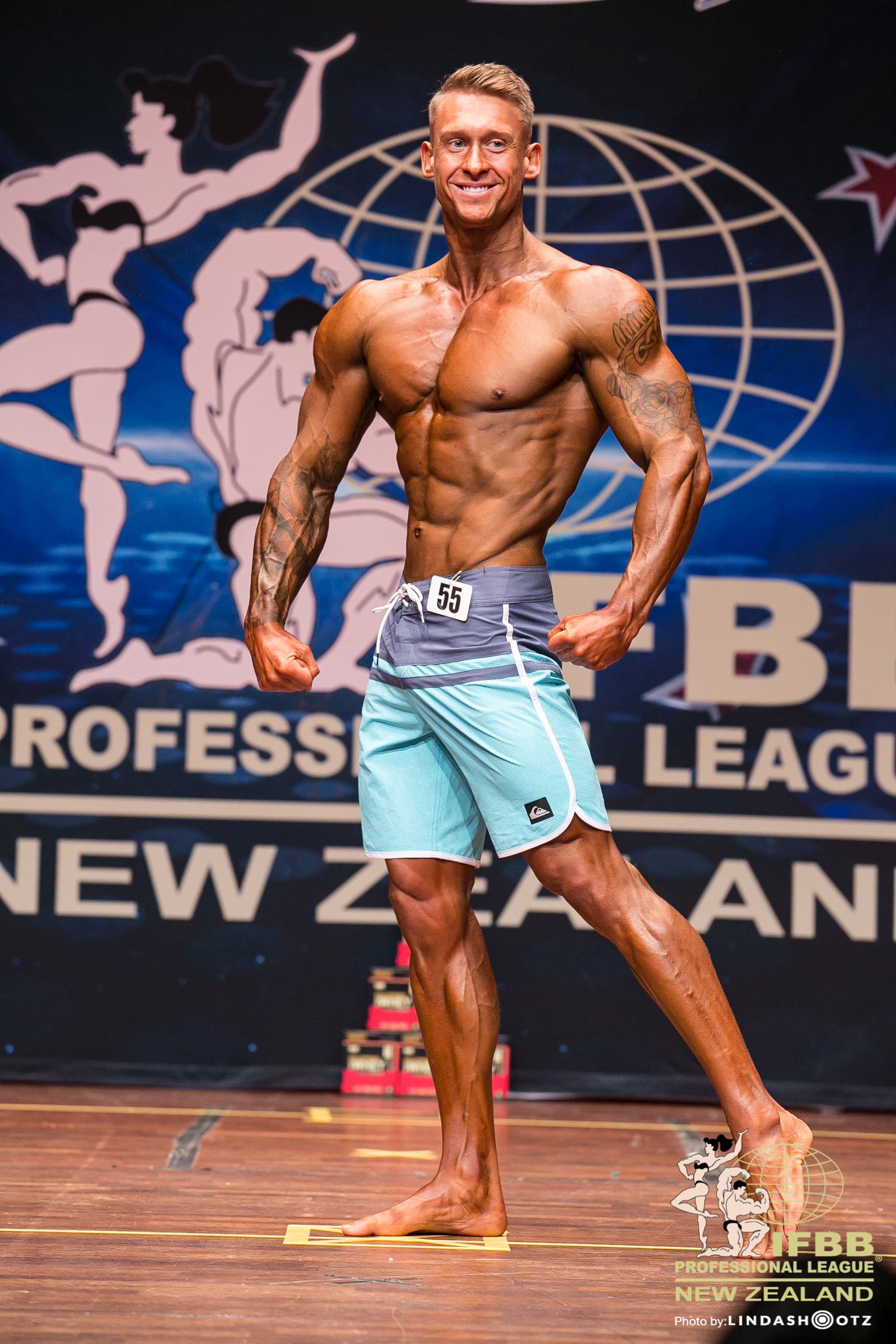 Luke Thompson�