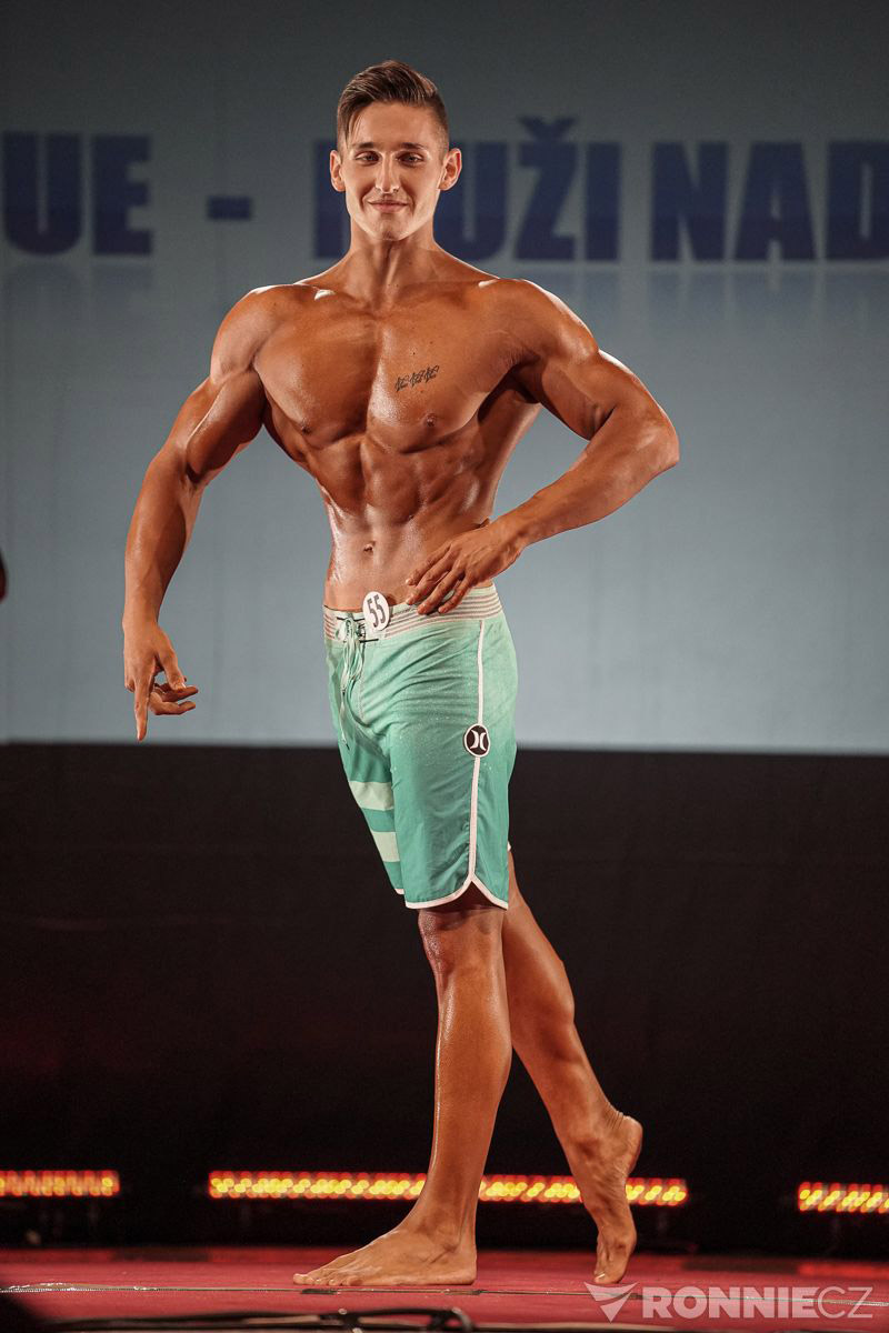 Dominik Kone�n�