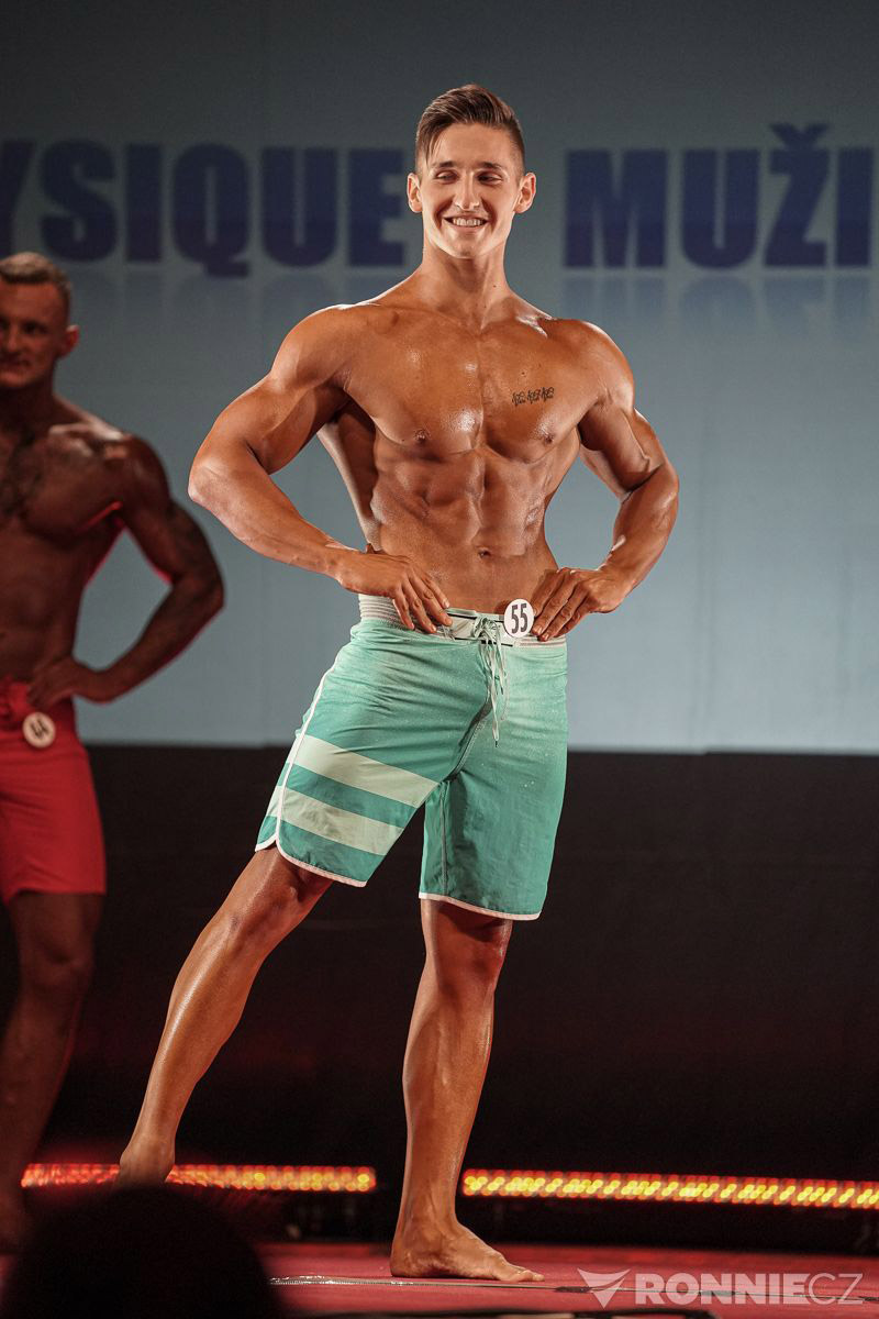 Dominik Kone�n�