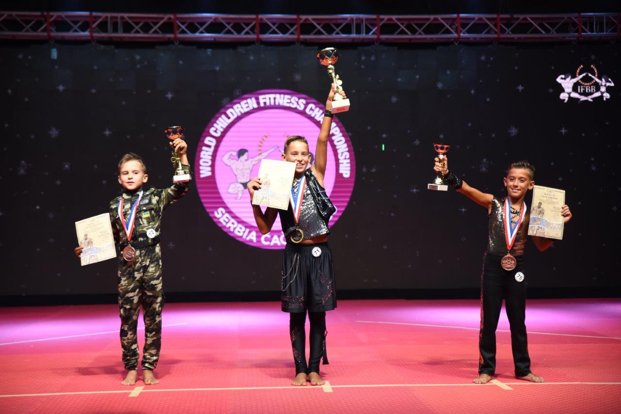 	Oleksandr Khlynin, Erik Hegyesi, Aren Tantura�