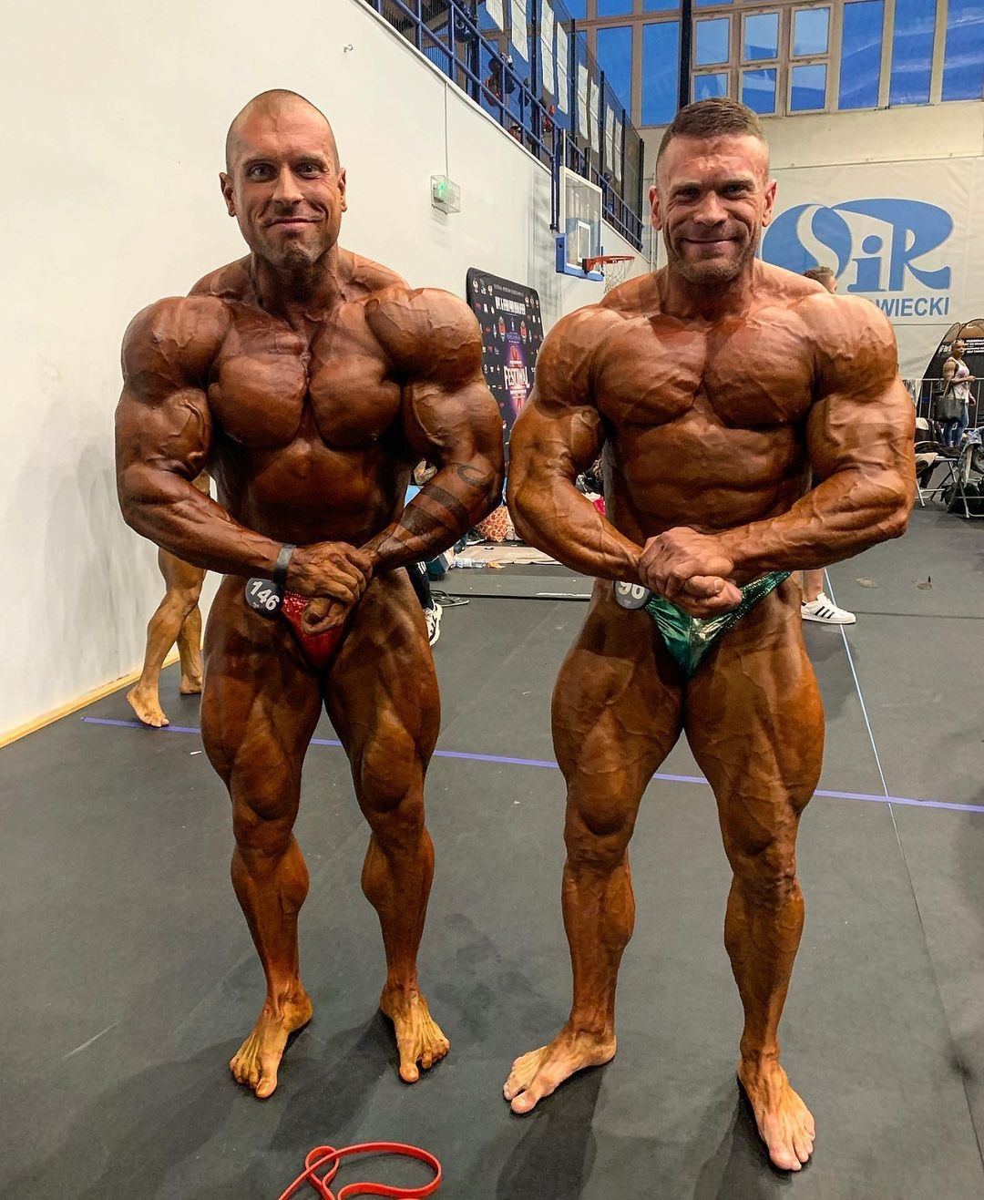 Adam Plumbas (vlevo)�