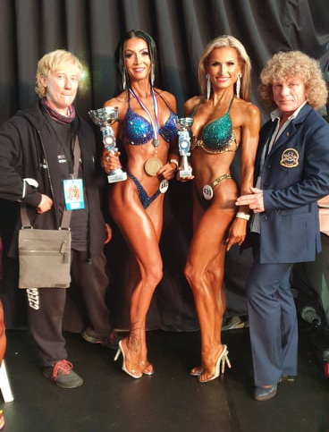 Zdena Raz�mov�, Sylvie Moocov�, Marcela Kotkov�, Jana Ludmila Bendovᠠ