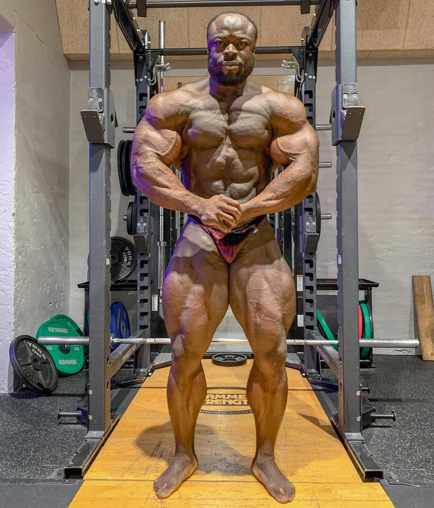 Patrick Johnson t�den p�ed Wings of Strength Romania Muscle Fest Pro 2020