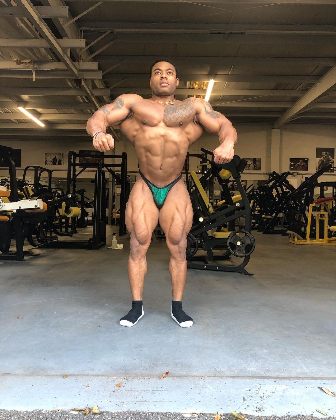 Derik Oslan 4,5 t�dne p�ed Olympia 212 Showdown 2020