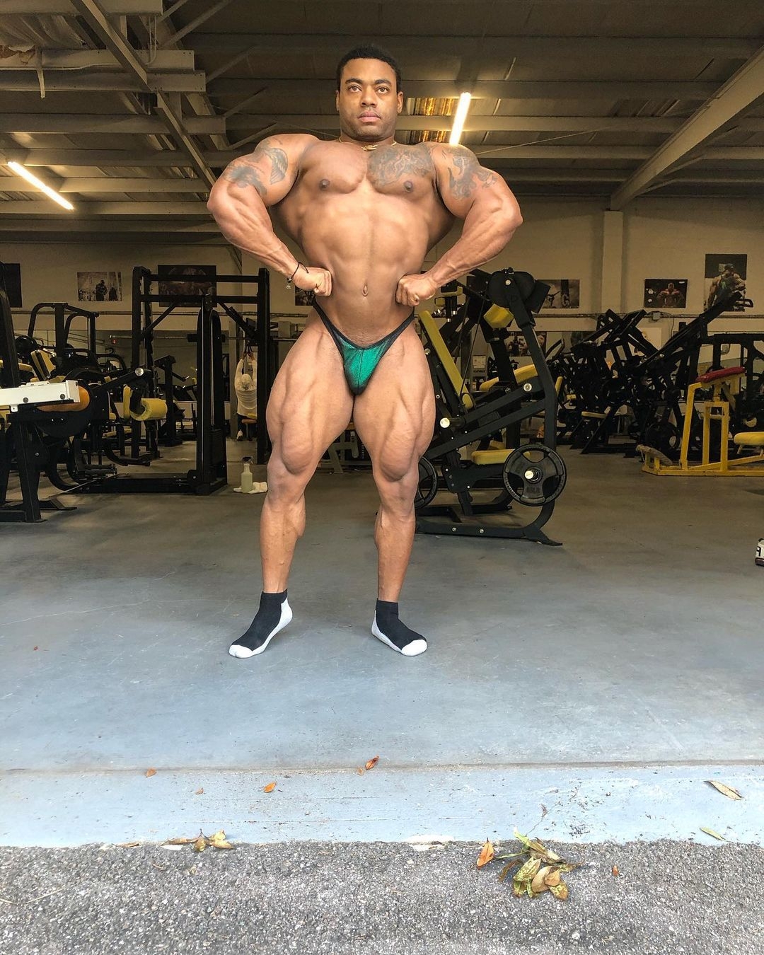 Derik Oslan 4,5 t�dne p�ed Olympia 212 Showdown 2020