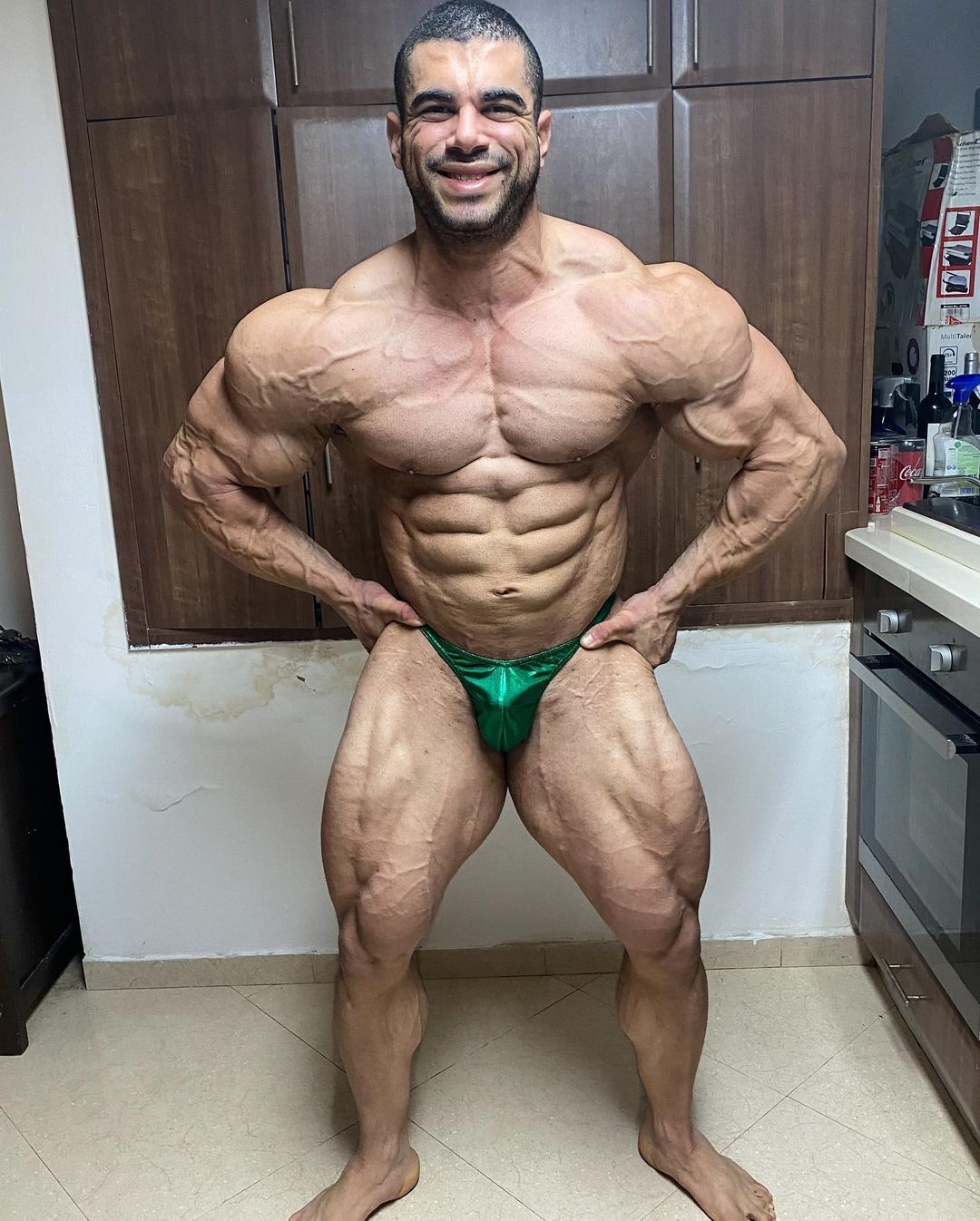Sahar Kazes�