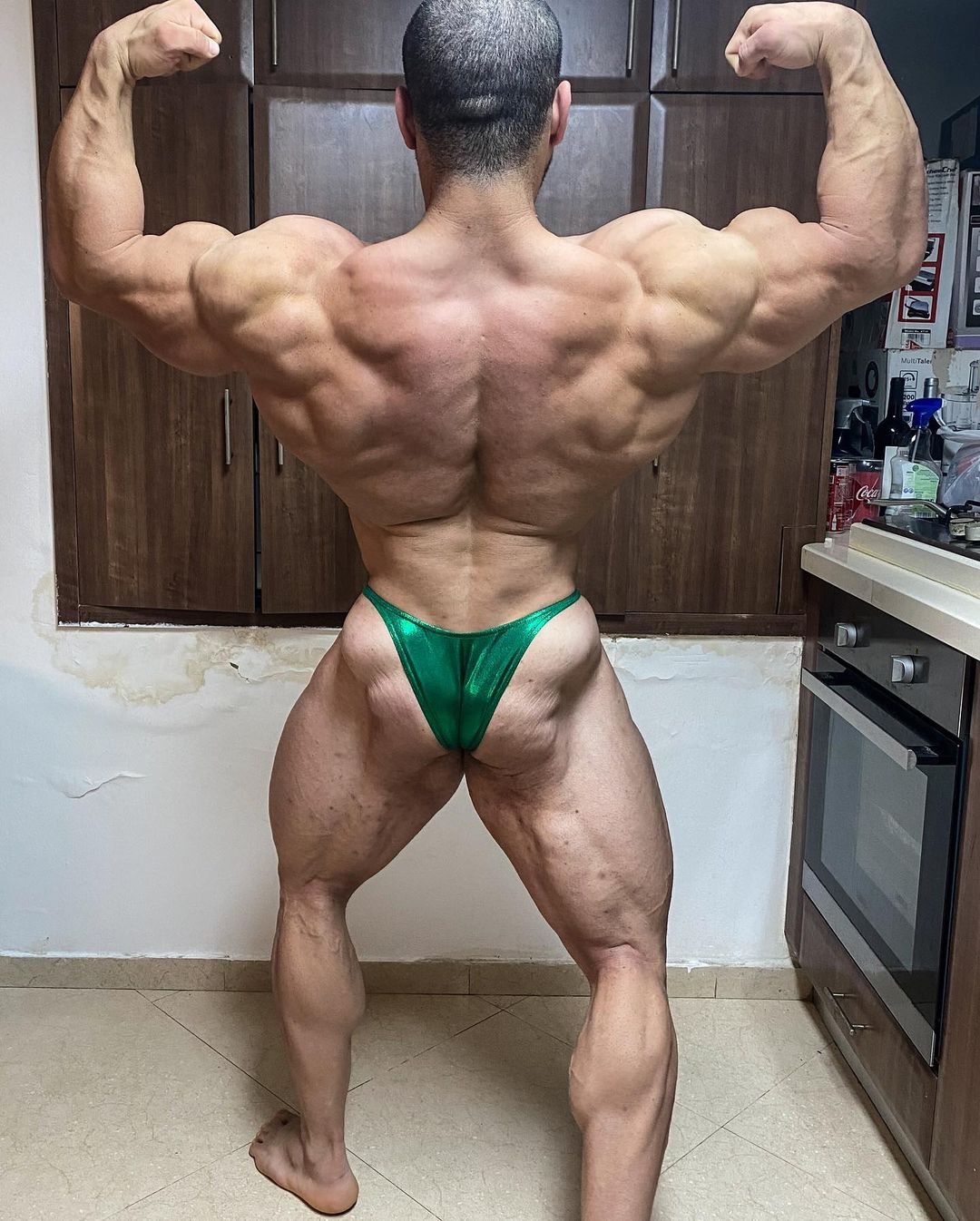 Sahar Kazes�