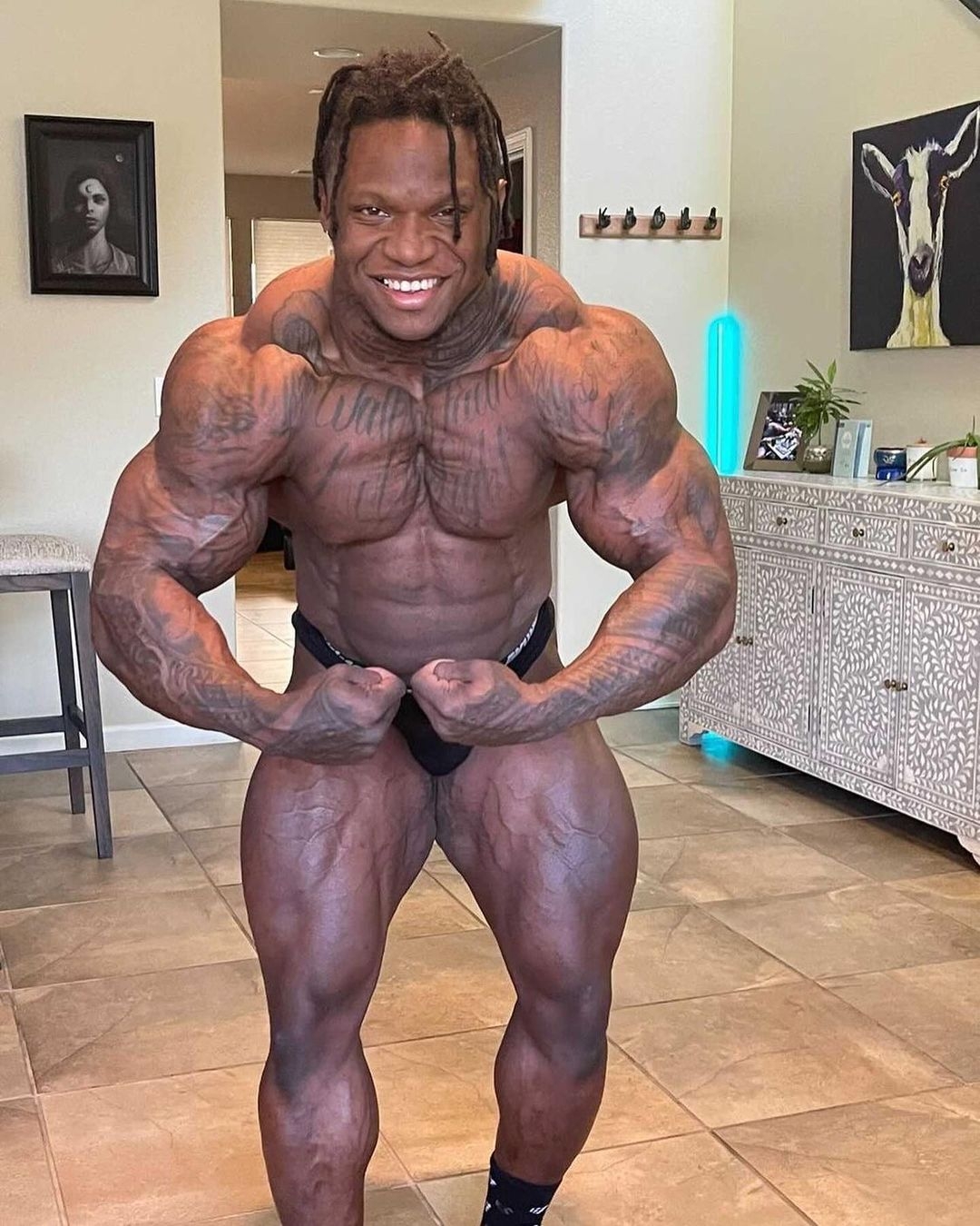 Tonio Burton