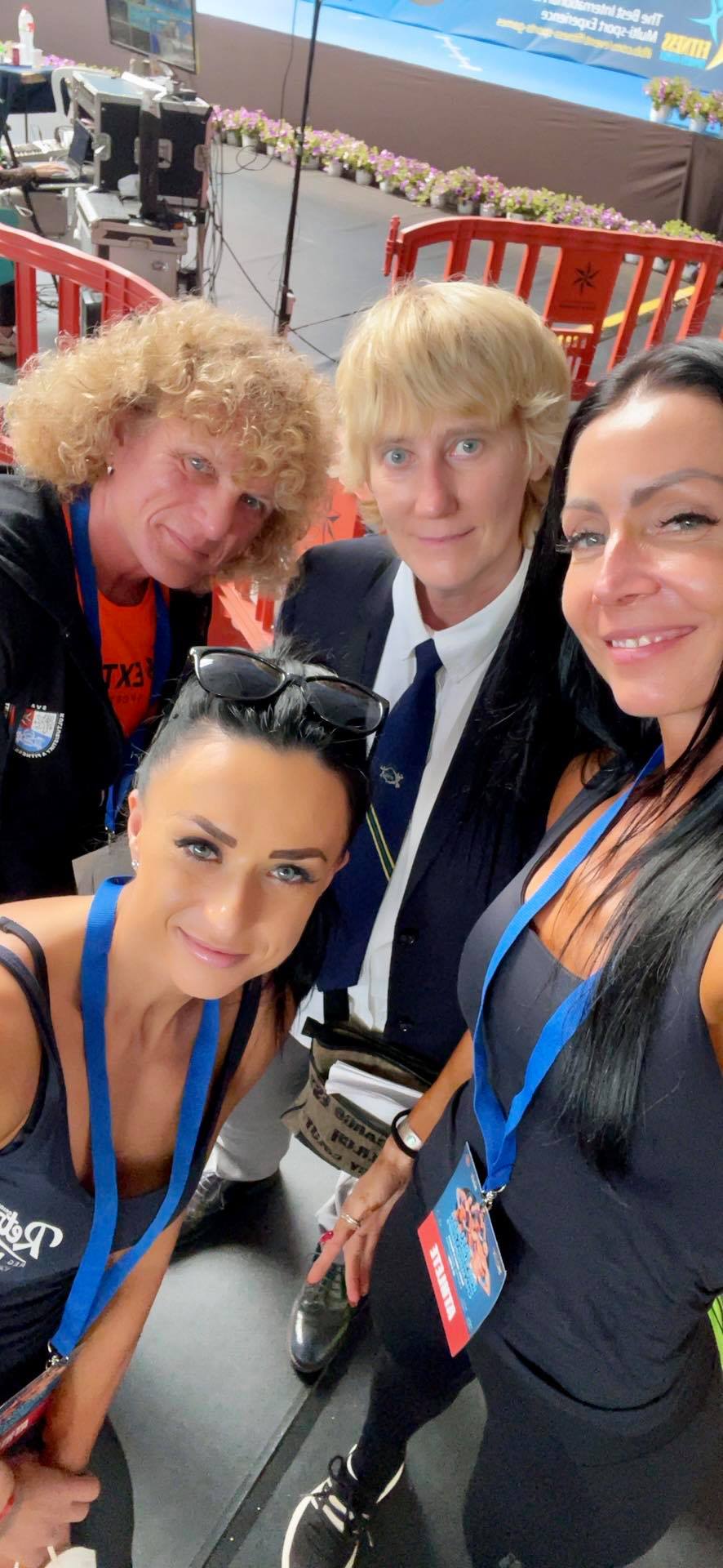 Jana Ludmila Bendov�, Zdena Raz�mov�, Sylvie Moocov�, Roksana Roshkaniuk�