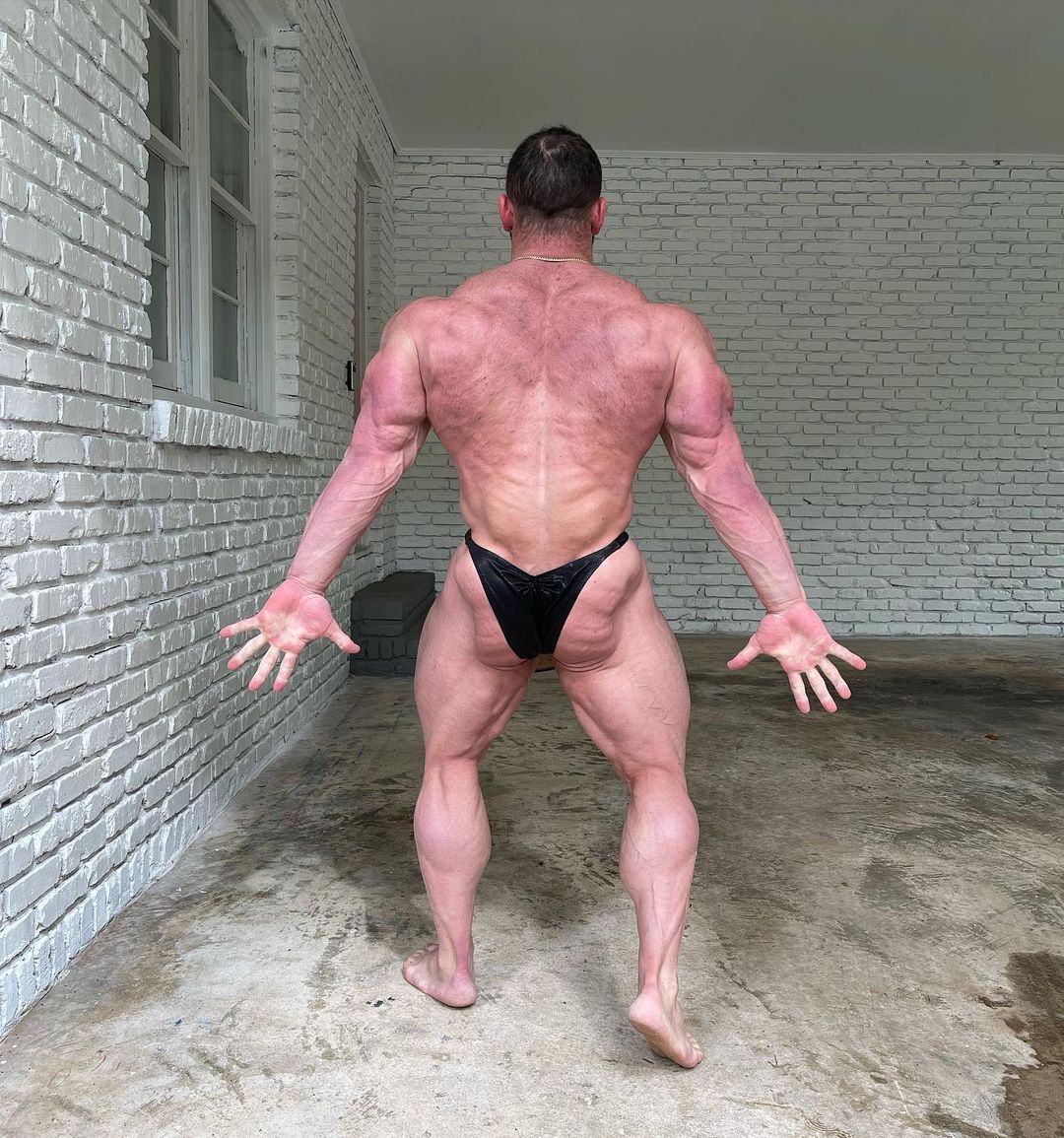 Hunter Labrada
