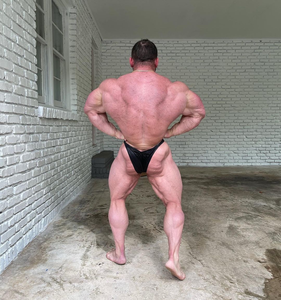 Hunter Labrada