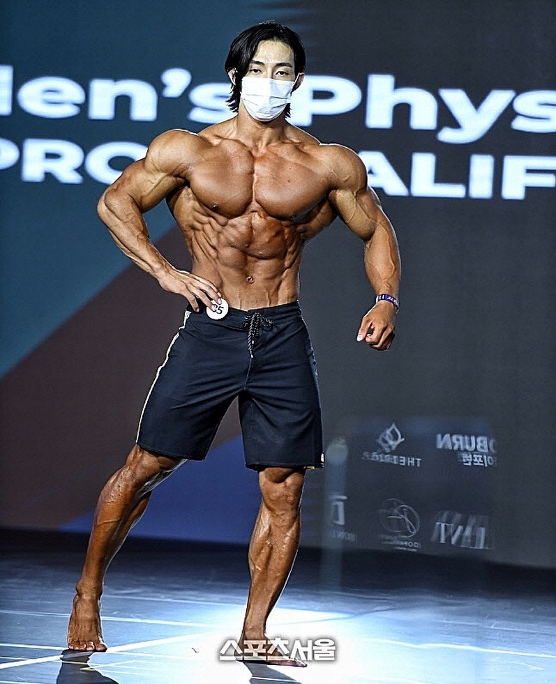 Yeonggyu Kim�