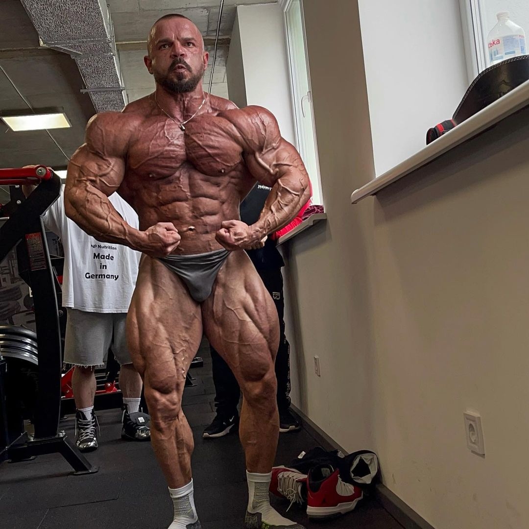 Angel Calder�n Frias