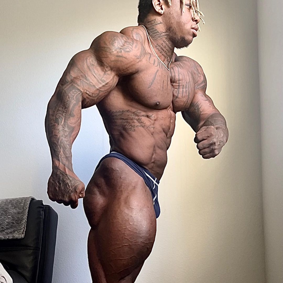 Tonio Burton