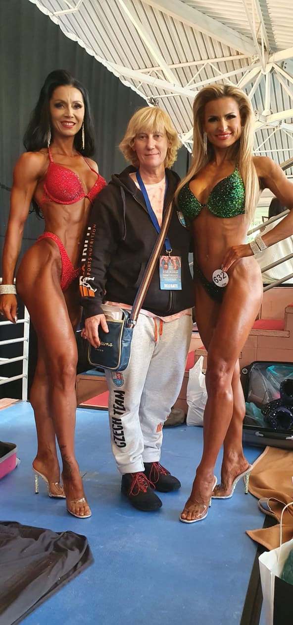 �Sylvie Moocov�, Zdena Raz�mov�, Marcela Kotkov�