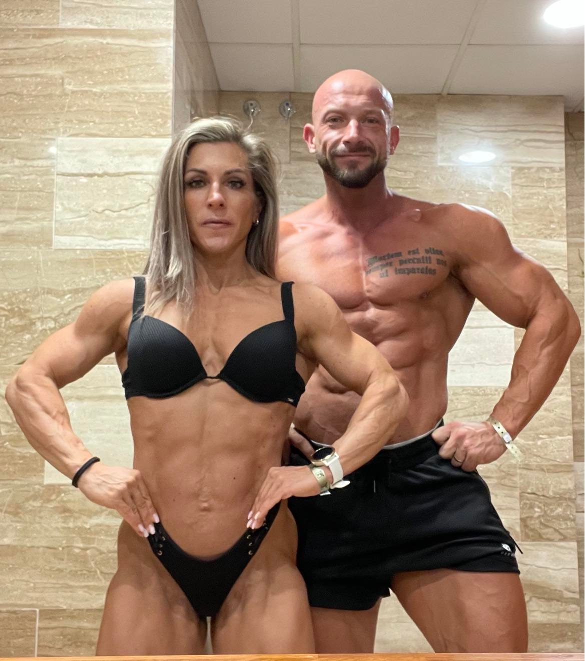 Veronika Vojt�kov�, Michal Krop��ek