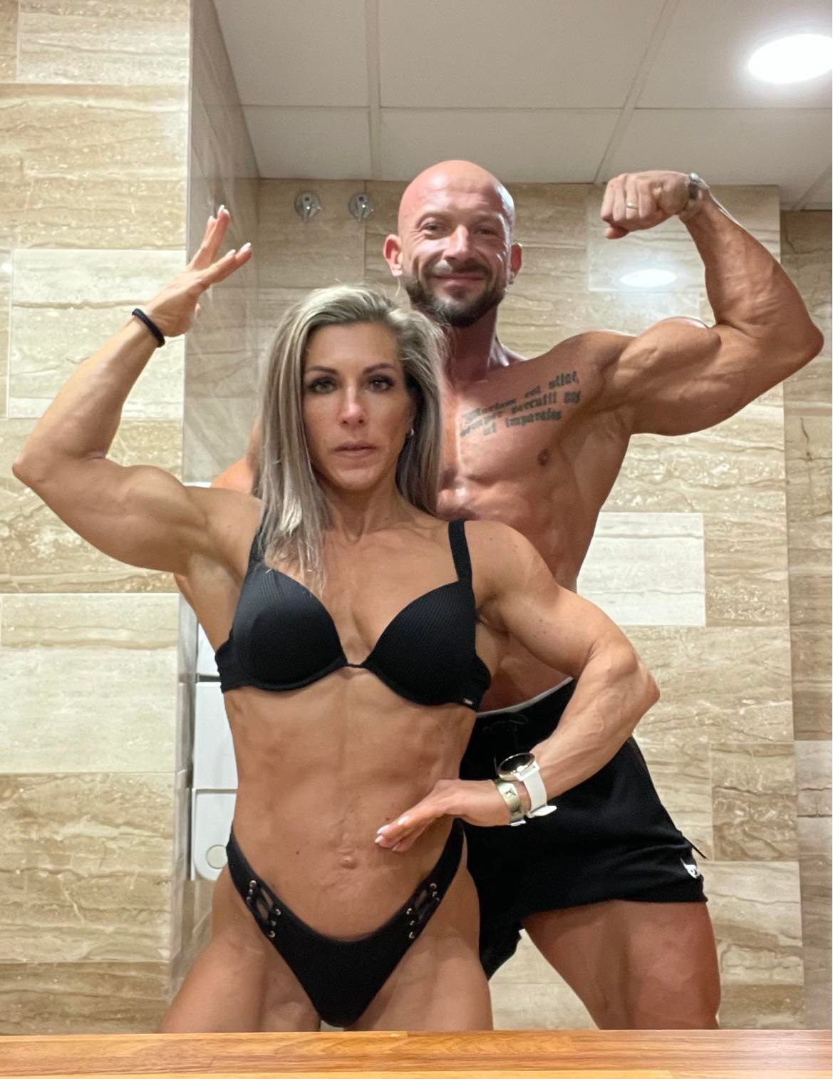 Veronika Vojt�kov�, Michal Krop��ek