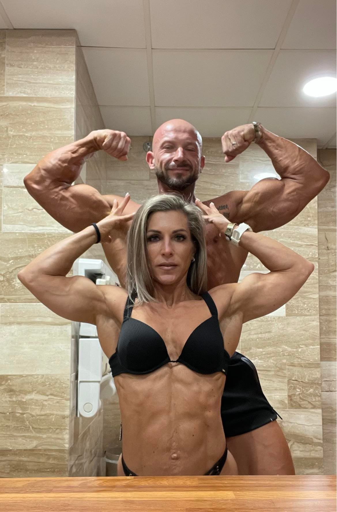 Veronika Vojt�kov�, Michal Krop��ek
