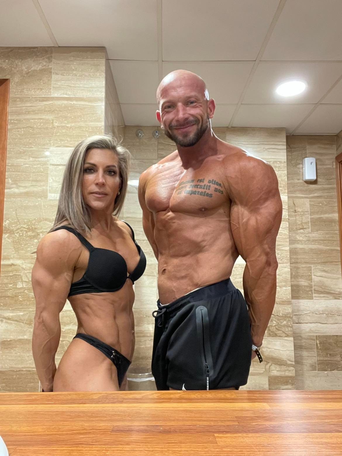 Veronika Vojt�kov�, Michal Krop��ek